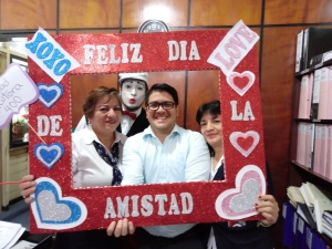 Felíz Día de la amistad, trabajadores de Salud San Martín, Bajo Mayo.