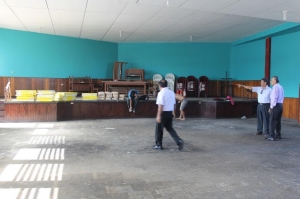Supervisaron el inicio de las obras de refacción del auditórium institucional en su primera etapa